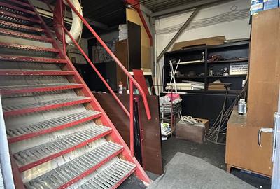 Casă cu 4 camere cu Teren 179 Mp în Tei - 11