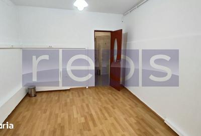 Casă cu 6 camere cu Canalizare în Decebal - 9
