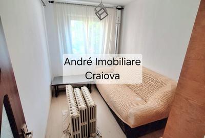 Apartament cu 3 camere semidecomandat în Calea București - 2