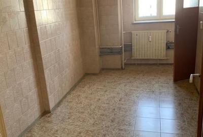 Apartament de 4 camere ultracentral de vânzare în Craiova- zona Universitate/KFC - 2