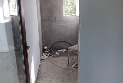 Casă cu 4 camere în Vânători - 2