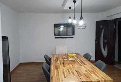 Apartament cu 3 camere decomandat în Central - 3