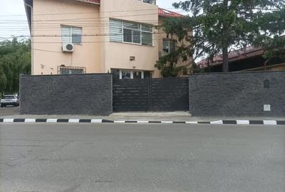 Spațiu comercial, de 115 mp, în Central - 7