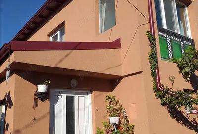 Casă cu 6 camere în Central - 2