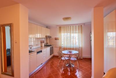 Apartament cu 2 camere decomandat în 13 Septembrie