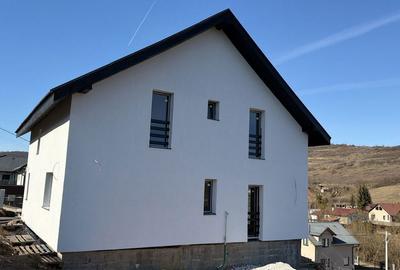 Casă cu 4 camere în Sâncraiu de Mureș - 10