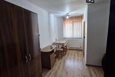 Garsonieră decomandată în Exterior Vest - 3