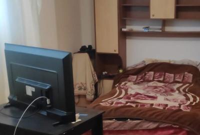 Apartament cu 2 camere decomandat în Giurgiului