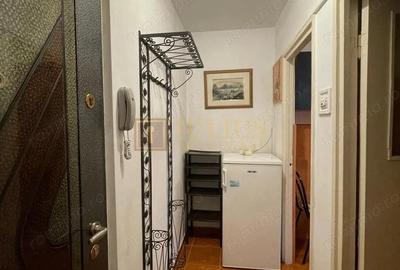 1 camera ultracentral, in zona Medicina - 8