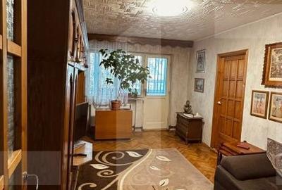 Apartament cu 3 camere semidecomandat în Grădiște - 2