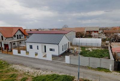 Casă cu 3 camere în Sânmihaiu German