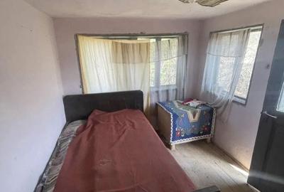 Casă cu 3 camere cu Teren 3400 Mp în Podu Turcului - 2