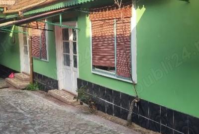 Casă individuală cu 5 camere în Ciclova Română - 2