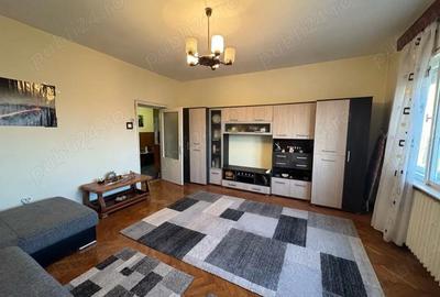 Apartament cu 3 camere decomandat în Central - 12