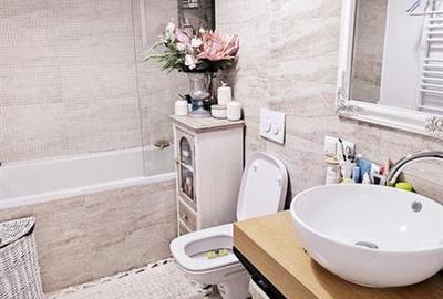 Apartament cu 3 camere decomandat, mobilat în Tractorul - 6