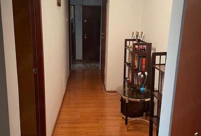 Apartament cu 3 camere decomandat în Central - 2