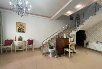 Casă cu 7 camere cu Teren 200 Mp în Ferentari - 9