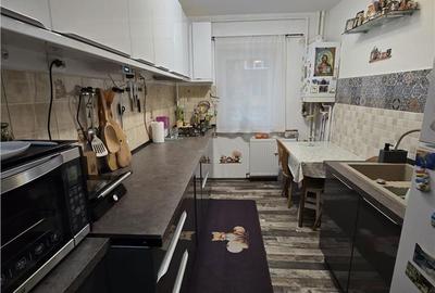 Apartament cu 3 camere decomandat în Scriitorilor - 2