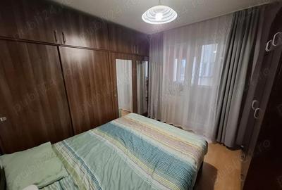 Apartament cu 3 camere decomandat în Central - 1