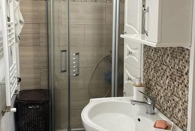 Apartament de vanzare - 4
