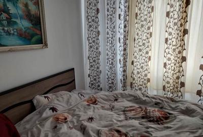 Apartament cu 4 camere decomandat în Roman - 6