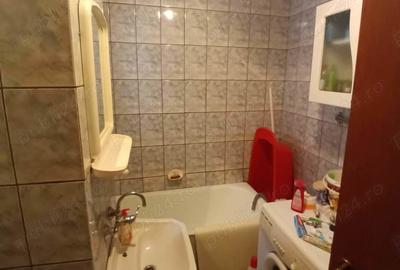 Apartament cu 2 camere decomandat în Satu Nou
