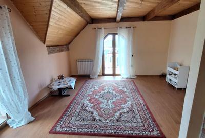 Casă cu 4 camere cu Teren 1000 Mp în Central - 4