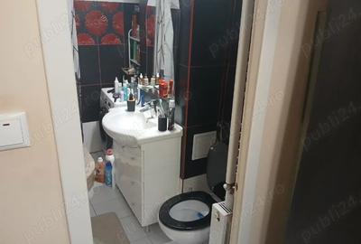 Proprietar inchiriez apartament doua camere - 8