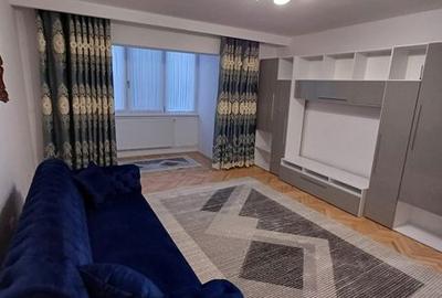 Apartament cu 3 camere decomandat în Girocului - 2