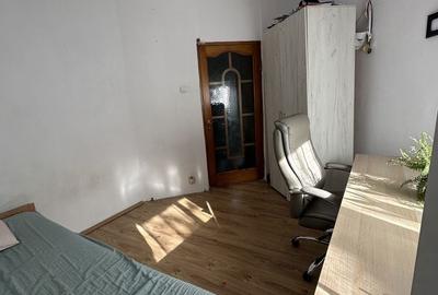 Apartament cu 3 camere decomandat în Canta - 3
