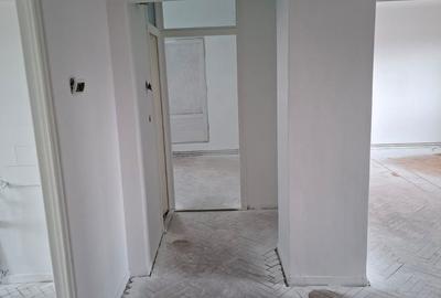 Apartament cu 3 camere decomandat în Unirii - 6