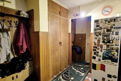 Casa de Cultura -  2 camere decomandate , etaj 1 - 17