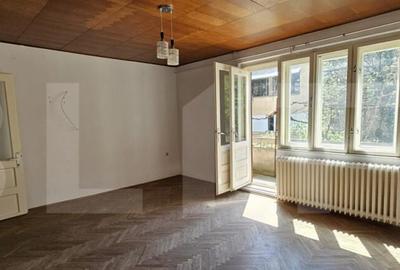 Casa cu 2 apartamente de 3 camere in centru - 10