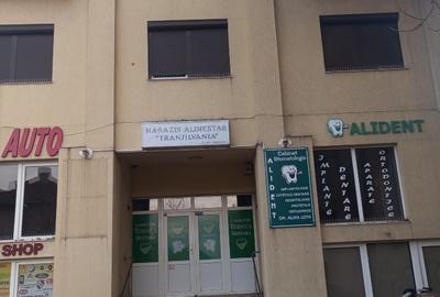 Spatiu comercial 50 mp compus din una încăpere și grup sanitar. Spațiul popereți - 1