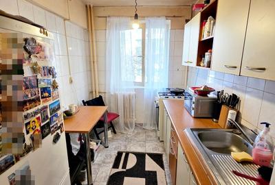 Apartament cu 3 camere semidecomandat, mobilat în Drumul Taberei - 13