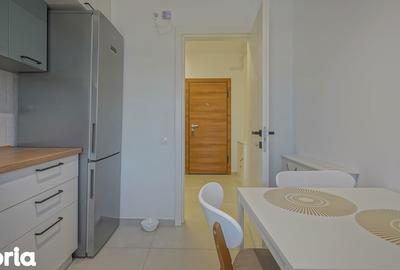 Apartament cu 2 camere decomandat în Tractorul - 15