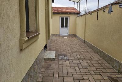 Casă cu 2 camere în Central - 2