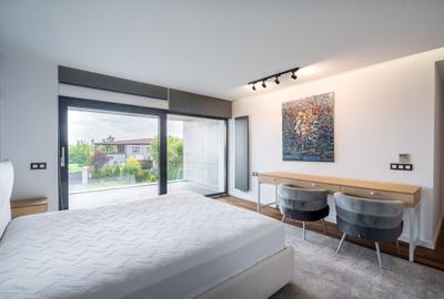 Experience Exclusive Living - 17
