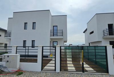 Vila duplex calcan 3 camere/Com.Berceni