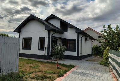Casă cu 4 camere cu Teren 450 Mp în Valu lui Traian