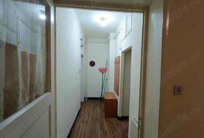 Garsoniera decomandat - zona Brasovul Vechi - 1