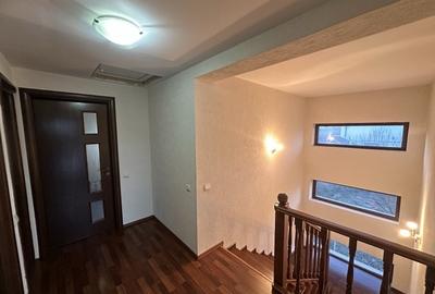 Vila P+1, langa padure, suprafata 200mp, teren 500mp, toate facilitatile - 36