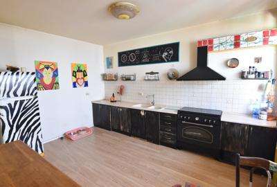 Casa / Vila P+1+M, zona Prelungirea, Ghencea, Maracineni - 5