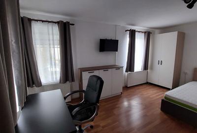 Apartament decomandat în Între Lacuri - 2