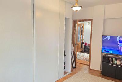 Apartament cu 3 camere decomandat în Sud - 11