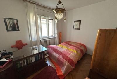 Apartament 5 camere in imobil tip asociatie zona Centrala - 25