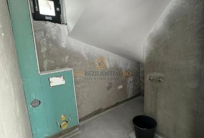 Casă cu 4 camere cu Canalizare în Central - 16
