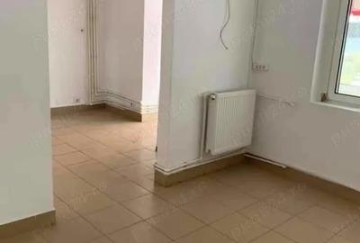 Apartament cu 4 camere decomandat în Central - 4
