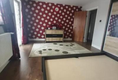 Casă cu 4 camere cu Teren 2600 Mp în Horodnic - 2