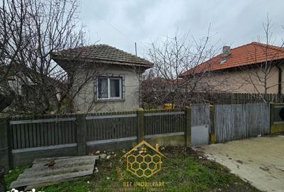 Teren de 1451 mp, în Podari - 12